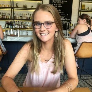 Meet your Posher, Kaitlin